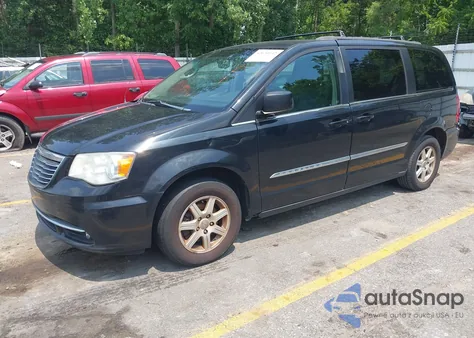 2012 Chrysler Town & Country Touring z USA, uszkodzony, nr VIN 2C4RC1BG6CR313353